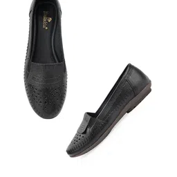 Dollphin Women Mojaris Flats image 4