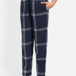Clt.s Unisex Kids Checked Night suit image 5