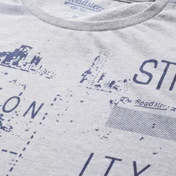 Roadster Men Grey Melange & Blue Typography Printed T-shirt image 2