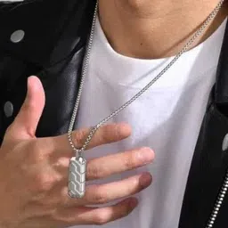 P. R. PRINTS Geometric Pendants with Chains image 4