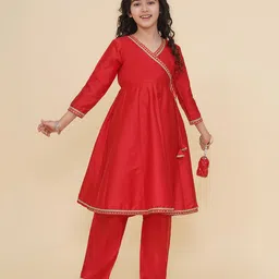 Bitiya By Bhama Silk Woven Three Fourth Sleeves Abstract Embroidered Lace Embellished Angarakha Style Kurta Pant Set - Red-picture-16