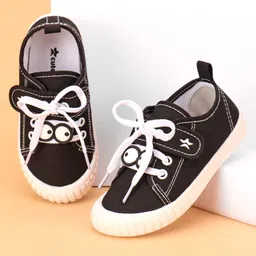 Cute Walk by Babyhug Velcro Casual Shoes- Black image 1