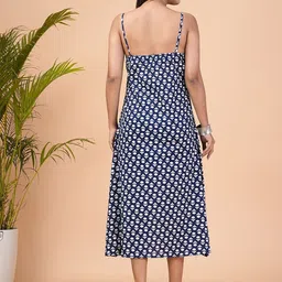 SUNEKH Print Fit & Flare Dress image 5