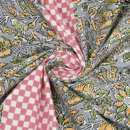 Living Roots Floral Pink 300 TC Cotton Bedsheet with 2 Pillow Covers image 5