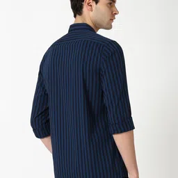 Peter England Casuals Men Spread Collar Vertical Striped Cotton Slim Fit Casual Shirt image 4