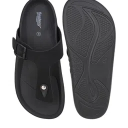 Roadster Men Black Sandals image 4