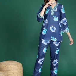 Sangria Women Floral Printed Regular Kurti with Trousers-image-79