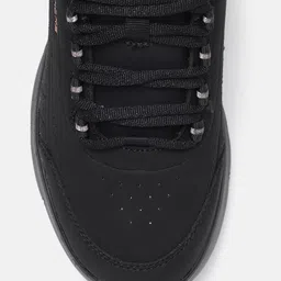 Skechers Women AIR DYNAMIGHT 2.0-MODER Sneakers image 2