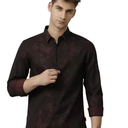 Voi Jeans Men Spread Collar Abstract Printed Cotton Slim Fit Casual Shirt-picture-13