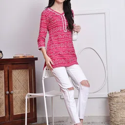Rajnandini Women Bandhani Printed Kurta image 5