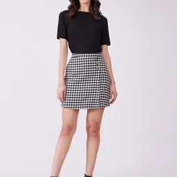 FableStreet Women Checked A-Line Mini Skirt image 5