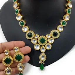 knigght angel jewels Knight Angel Jewels Gold-Plated Kundan Studded & Beaded Meenakari Jewellery Set image 4