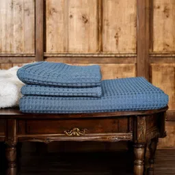 Feels Like Home Green 3 Piece Cotton 250 GSM Towel Set image 2