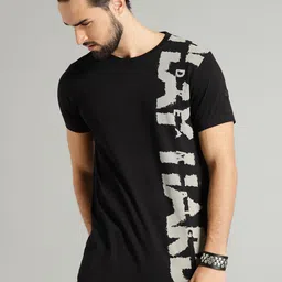 Roadster Men Black Printed Pure Cotton T-shirt-picture-25