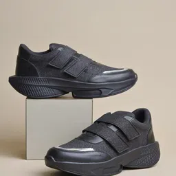 Froh Feet Women Sneakers-image-31