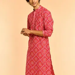 Diwas by Manyavar Bandhani Printed Thread Work Mandarin Collar Straight Kurta image 4