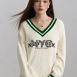 CLAFOUTIS Women Printed V - Neck Sweatshirt-picture-15