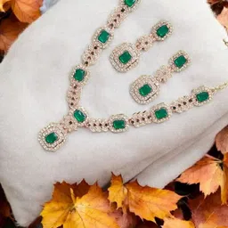 Women Click Copper-Plated Stone-Studded Jewellery Set-picture-35