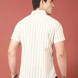 Voroxy Men Relaxed Fit Vertical Striped Spread Collar Casual Shirt image 3