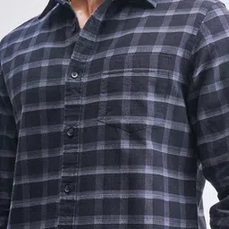 HIGHLANDER Men Slim Fit Checked Spread Collar Cotton Casual Shirt image 3