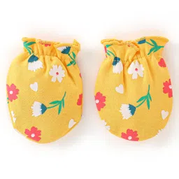 Babyhug 100% Cotton Cap Mittens & Booties With Floral Print - Yellow image 5
