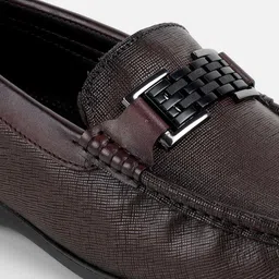 Mochi Men Textured Leather Slip On Formal Loafers image 2