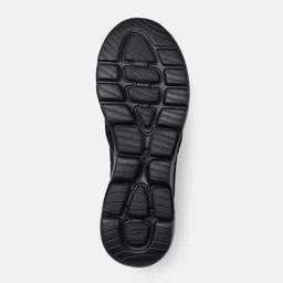 Skechers Men Go Walk 5 Delco Walking Shoes image 4