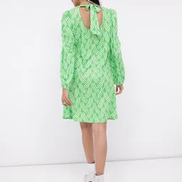 DressBerry Feeling Grand In Green V-Neck A-Line Dress image 4