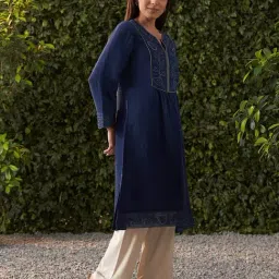 Lakshita Navy Kurta image 3