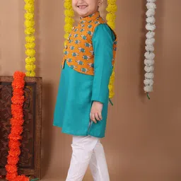 Here&Now X Kinder Kids Boys Regular Pure Cotton Kurta with Pyjamas image 4