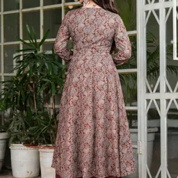 Sitaram Designer Women Floral Printed Regular Kurta with Palazzos image 4