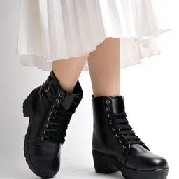 Shoetopia Solid Boots - Black-picture-38