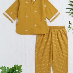 The Magic Wand Cotton Woven Three Fourth Sleeves Geometric Printed Top Pant Set - Mustard-picture-10