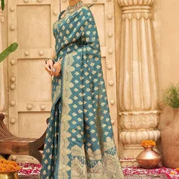 DIVASTRI Ethnic Motifs Zari Silk Blend Handloom Saree image 4