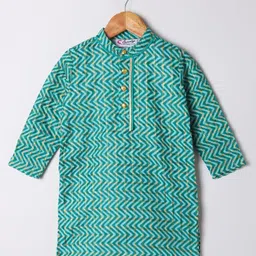 M'andy Cotton Woven Full Sleeves Chevron Printed Lace Embellished & Checked Kurta Pyjama Set - Green image 4