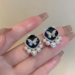 Celestique Quirky Studs Earrings image 3