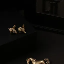 COSA NOSTRAA Men Gold-Toned The Parade Horse Gift Set-picture-3