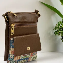 BANDICOOT Women Floral Crossbody Sling Bag-picture-18