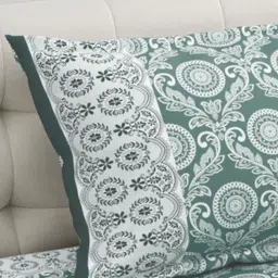 SWITCHON Green & White Geometric 300 TC King Bedsheet with 2 Pillow Covers image 3