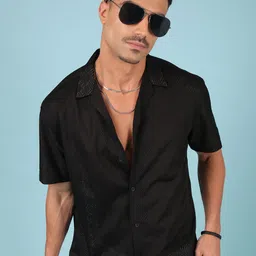 Voroxy Standard Geometric Printed Spread Collar Wrinkle Free Shirt-image-1