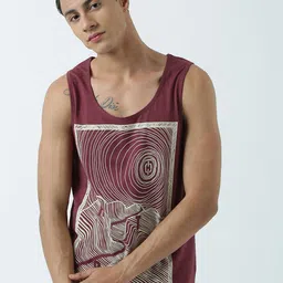 Huetrap Men Burgundy Printed Scoop Neck T-shirt-image-65