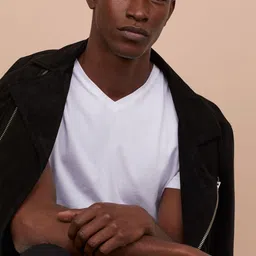 H&M Men White Solid V-neck T-shirt Slim Fit-picture-15