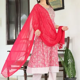 SINGNI Women Ethnic Motifs Embroidered Regular Sequinned Kurta with Trousers & With Dupatta image 3