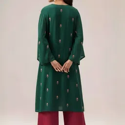 Aaghnya Floral Embroidered V-Neck Thread Work Kaftan Kurta With Palazzos image 4