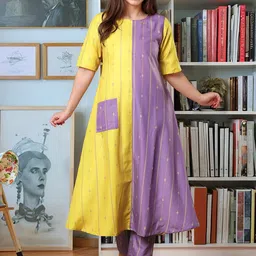 Aaghnya Colourblocked Round Neck A-Line Kurta with Trousers-image-2