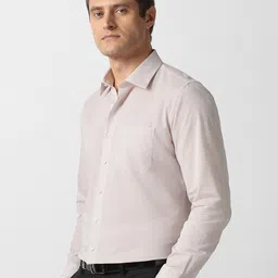 Van Heusen Men Slim Fit Textured Spread Collar Formal Shirt image 2