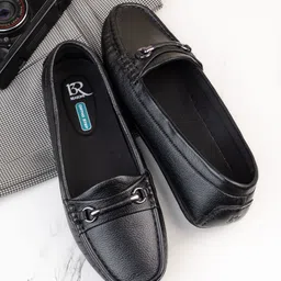 13 Reasons Women Textured Leather Loafers-picture-17