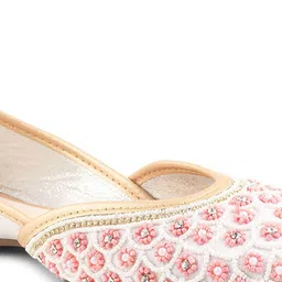 Froh Feet Women Square Toe Embellished Ethnic Mojaris image 3