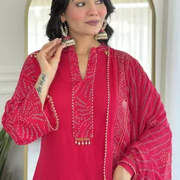DIVASTRI Bandhani Yoke Design V-Neck Gotta Patti Straight Kurta With Palazzos & Dupatta image 2