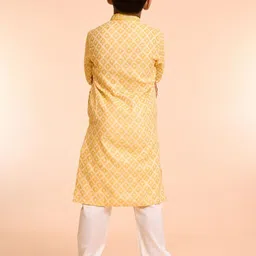 Manyavar Boys Woven Design Mandarin Collar Kurta With Pyjamas image 4